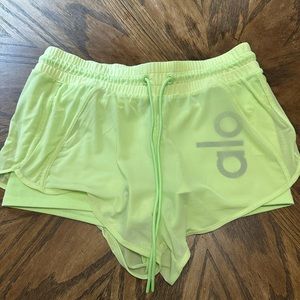 NWOT Alo Ambience Shorts